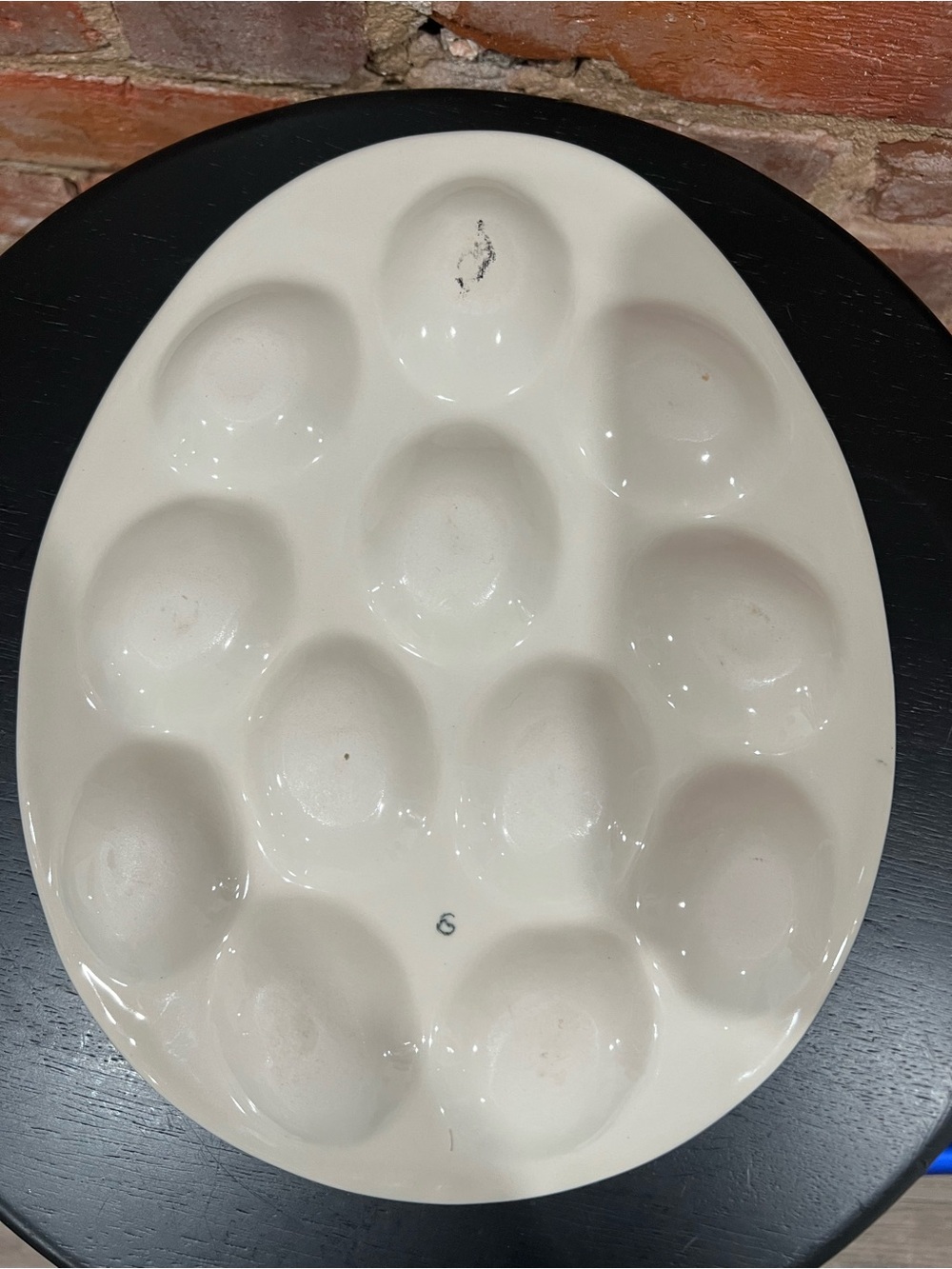 Vintage Hand-Painted Ceramic Egg Platter in Cream with Red Vegetable Motif - Picture 3 of 3